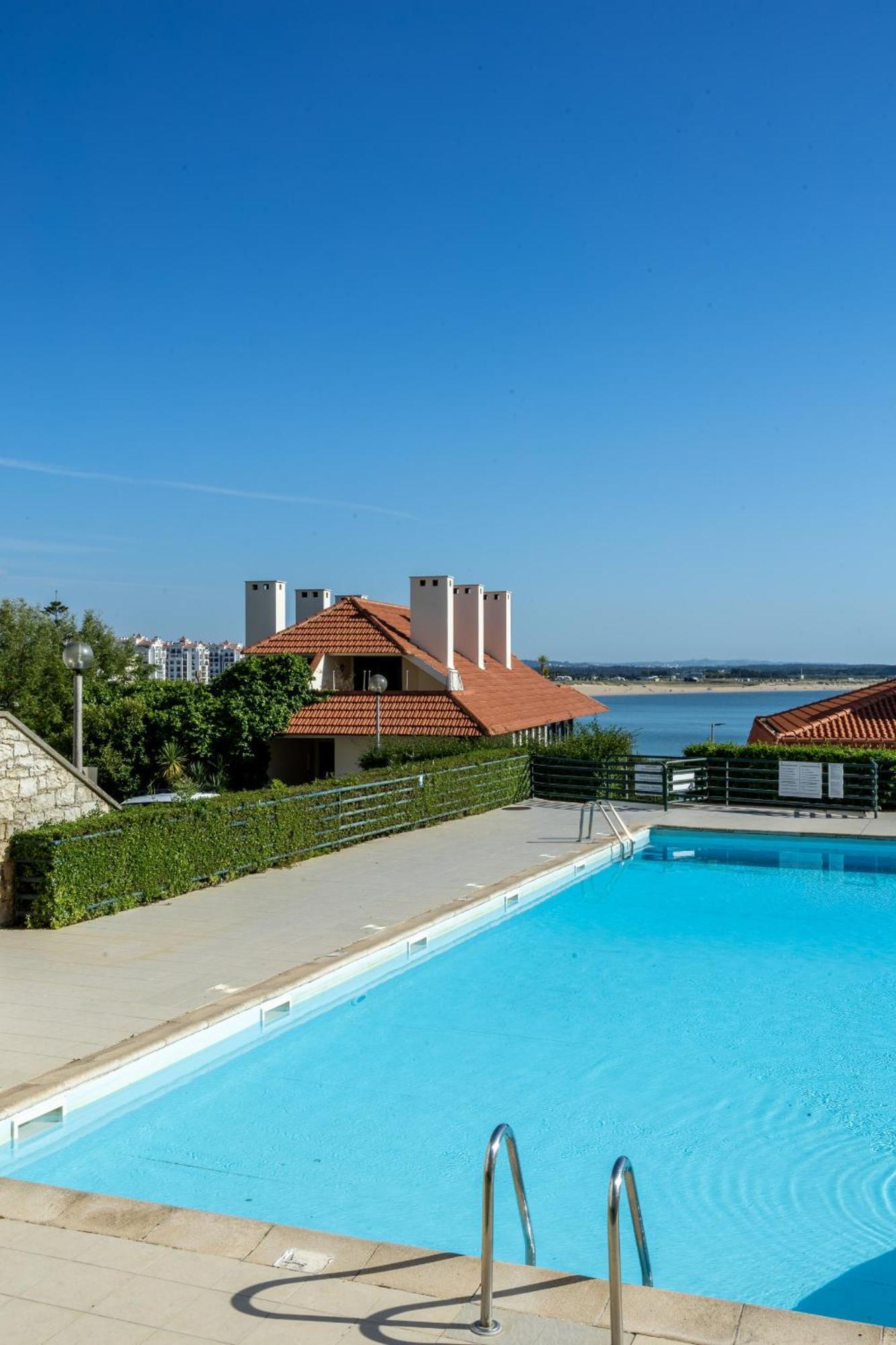 Baia - A Poucos Metros Da Baia Apartamento São Martinho do Porto Exterior foto